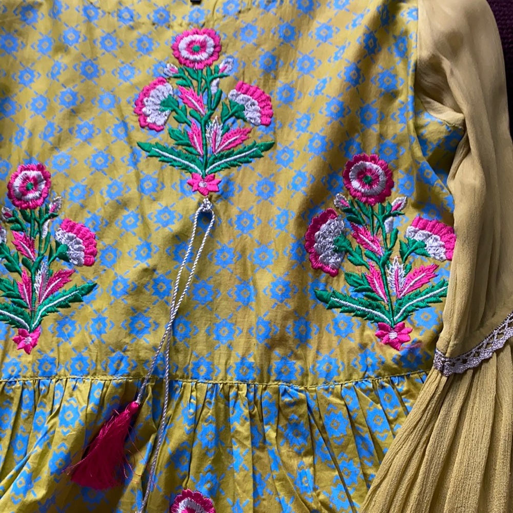 East breakout traditional wear